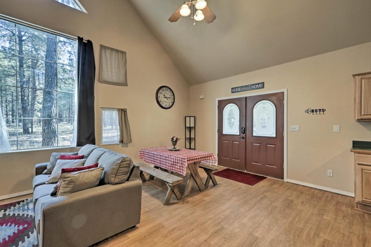 Family-Friendly Forested Home With Snow Play Area! แฟลกสตาฟ ภายนอก รูปภาพ